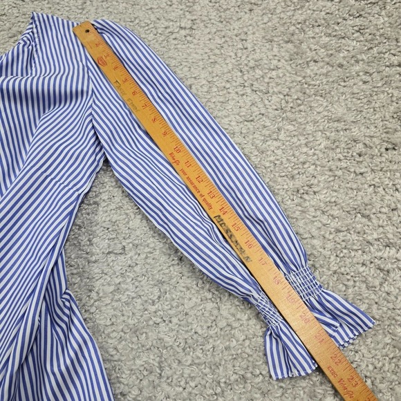 Tuckernuck Top Womens XS‎ Blue Stripe V-Neck Smocked Wrists Lightweight Nautical - Picture 14 of 15